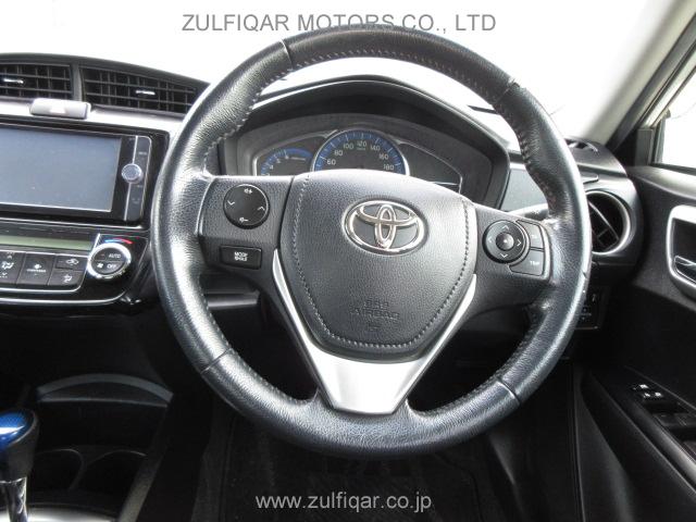 TOYOTA COROLLA AXIO 2013 Image 8