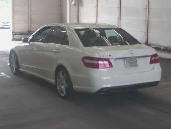 MERCEDES BENZ E CLASS 2009 Image 2