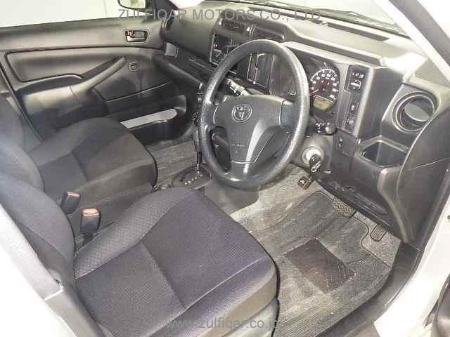 TOYOTA SUCCEED 2017 Image 3