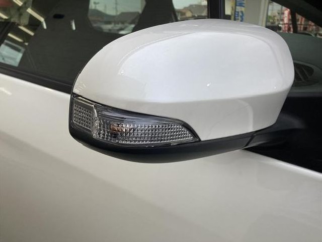 TOYOTA VITZ 2019 Image 42