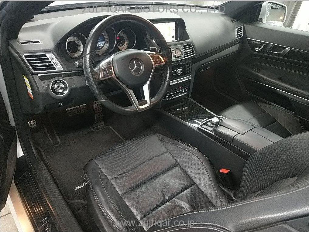 MERCEDES BENZ E CLASS 2015 Image 6