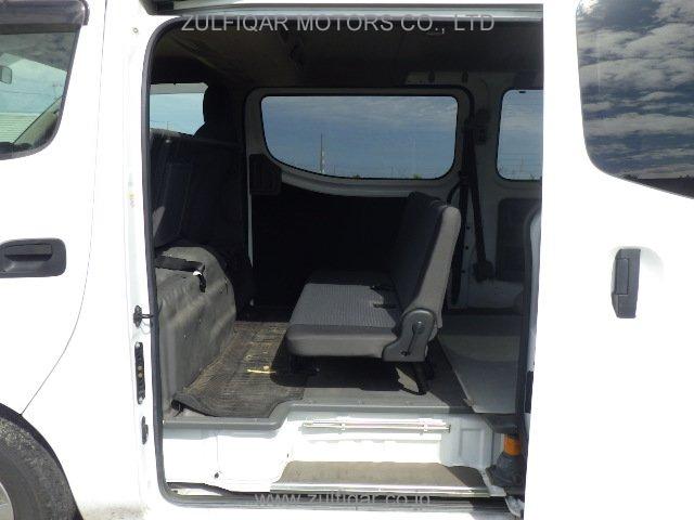 NISSAN NV350 CARAVAN 2014 Image 20