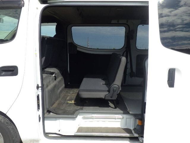NISSAN NV350 CARAVAN 2014 Image 20