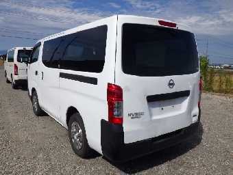 NISSAN NV350 CARAVAN 2014 Image 17