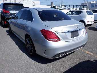 MERCEDES BENZ C CLASS 2017 Image 16