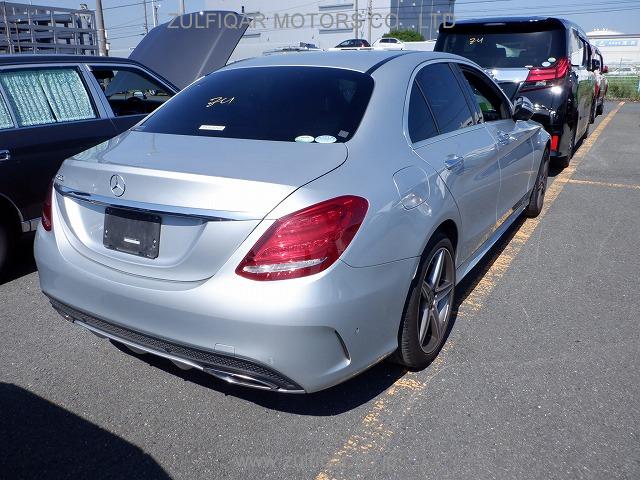 MERCEDES BENZ C CLASS 2017 Image 23