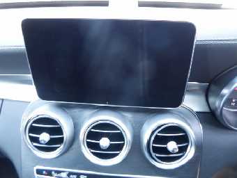 MERCEDES BENZ C CLASS 2017 Image 8