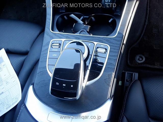 MERCEDES BENZ C CLASS 2017 Image 9