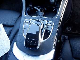MERCEDES BENZ C CLASS 2017 Image 9