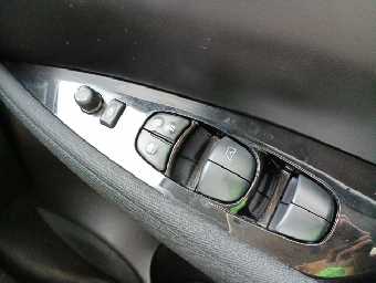 NISSAN LEAF 2020 Image 21