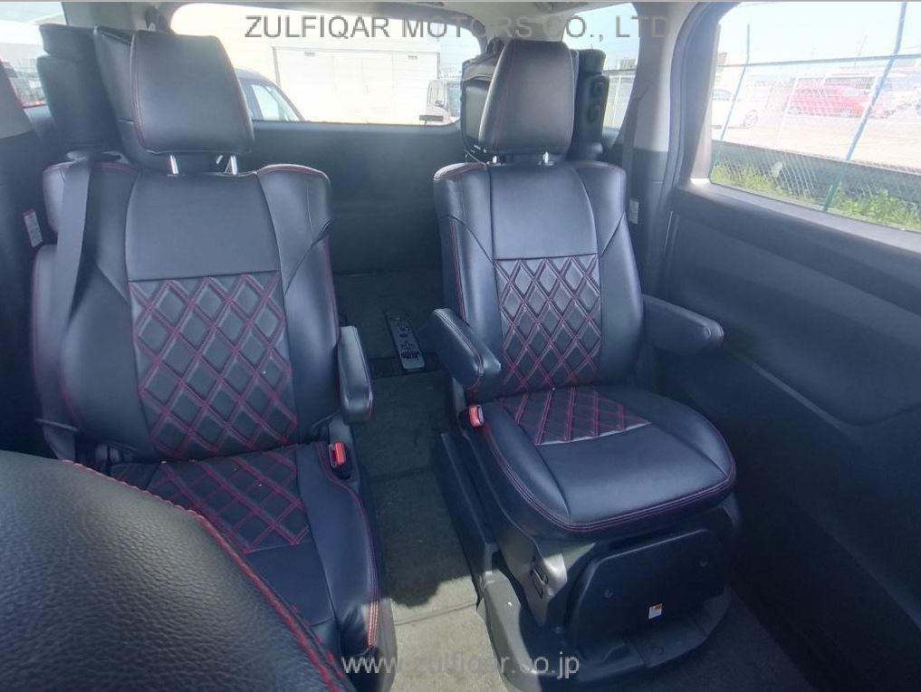 TOYOTA VELLFIRE 2017 Image 6