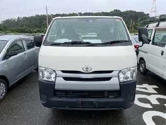 TOYOTA HIACE 2017 Image 4