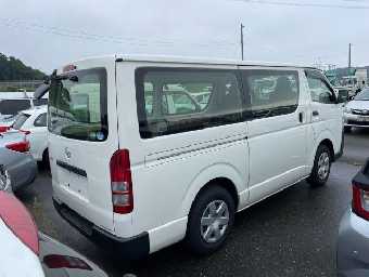 TOYOTA HIACE 2017 Image 7