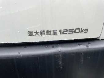 TOYOTA HIACE 2017 Image 8