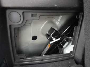 MAZDA PREMACY 2017 Image 27