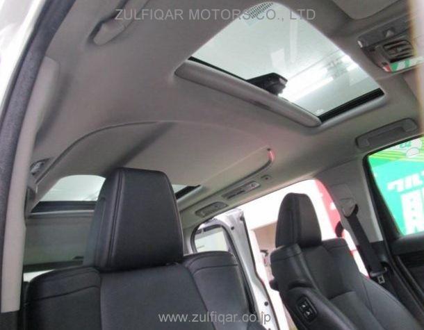 TOYOTA ALPHARD 2017 Image 12