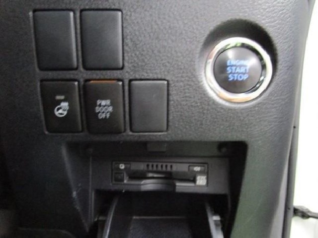 TOYOTA ALPHARD 2017 Image 21