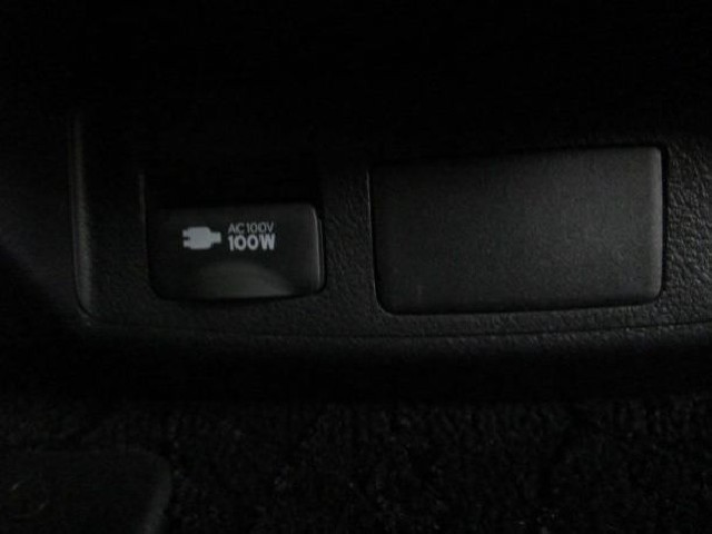 TOYOTA ALPHARD 2017 Image 30