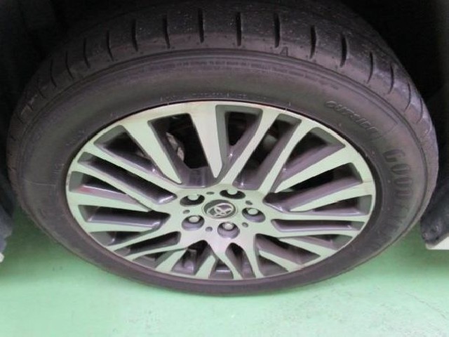 TOYOTA ALPHARD 2017 Image 32