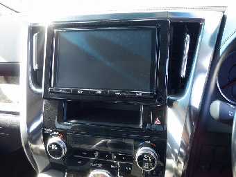 TOYOTA ALPHARD 2017 Image 29