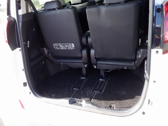 TOYOTA ALPHARD 2017 Image 40