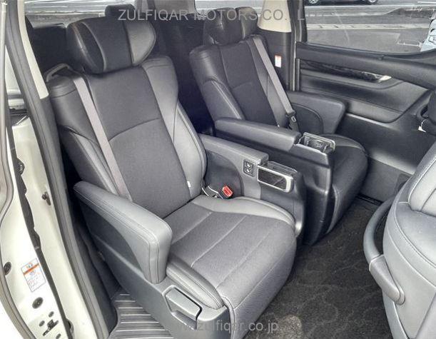 TOYOTA ALPHARD 2020 Image 12