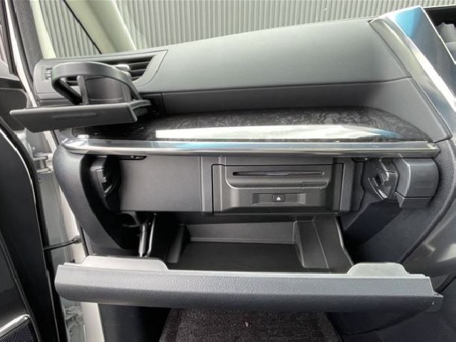 TOYOTA ALPHARD 2020 Image 35