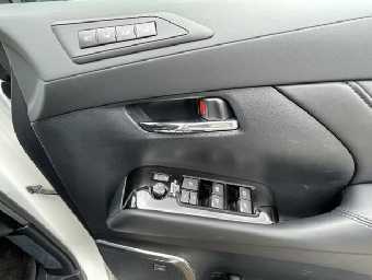 TOYOTA ALPHARD 2020 Image 32