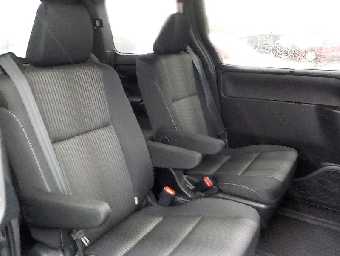 TOYOTA VOXY 2017 Image 17