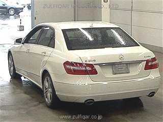 MERCEDES BENZ E CLASS 2010 Image 2