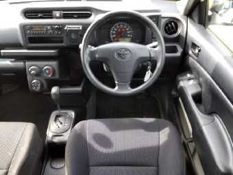 TOYOTA PROBOX 2017 Image 8