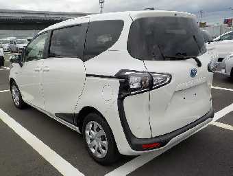 TOYOTA SIENTA 2018 Image 16