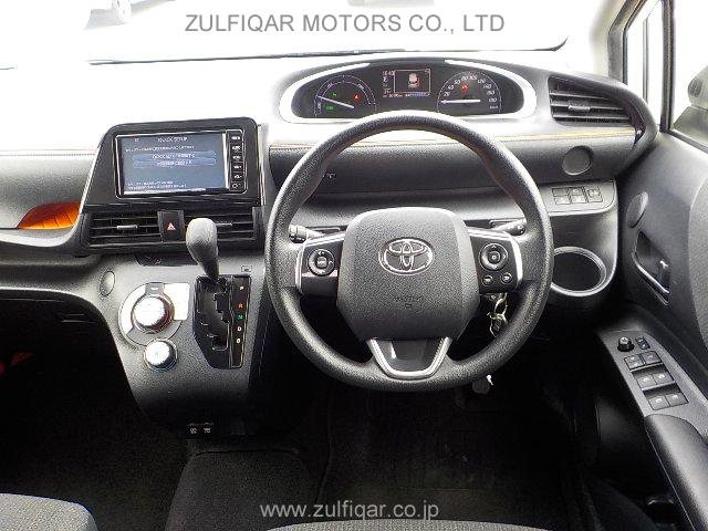 TOYOTA SIENTA 2018 Image 5