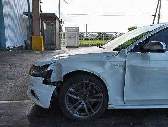 AUDI S4 AVANT 2011 Image 13