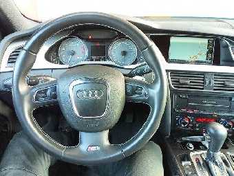 AUDI S4 AVANT 2011 Image 15