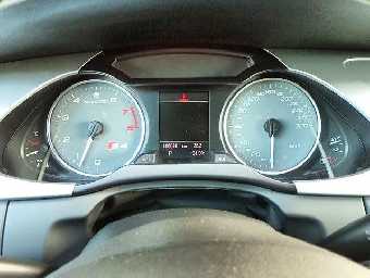 AUDI S4 AVANT 2011 Image 6