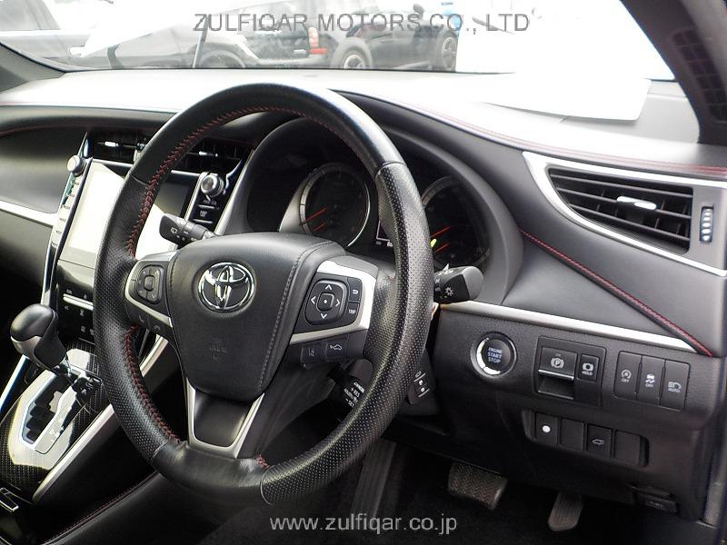 TOYOTA HARRIER 2017 Image 7