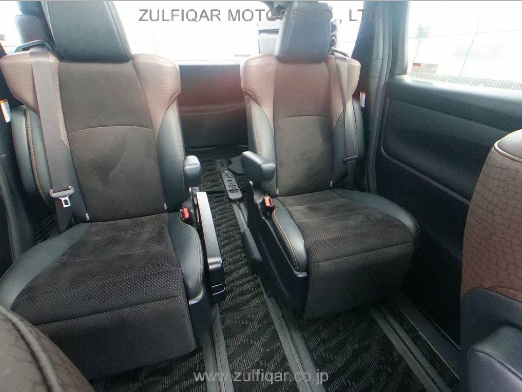 TOYOTA ALPHARD 2017 Image 6