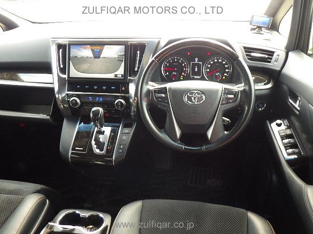 TOYOTA ALPHARD 2017 Image 7