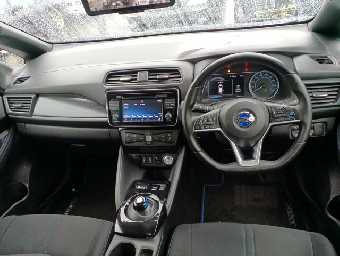 NISSAN LEAF 2019 Image 17