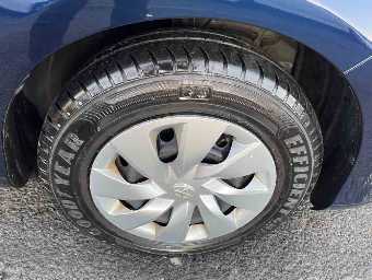 TOYOTA VITZ 2019 Image 10