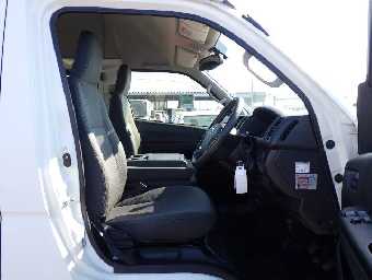 TOYOTA REGIUSACE 2014 Image 14