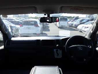 TOYOTA REGIUSACE 2014 Image 6