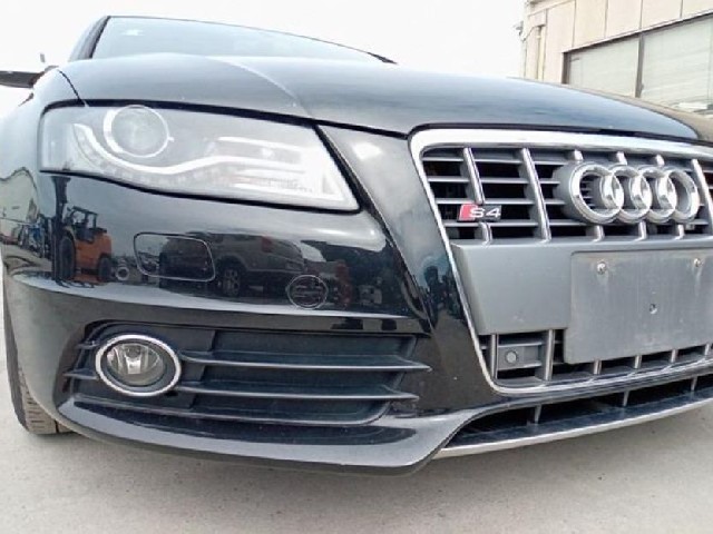 AUDI S4 AVANT 2011 Image 21