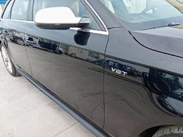 AUDI S4 AVANT 2011 Image 27