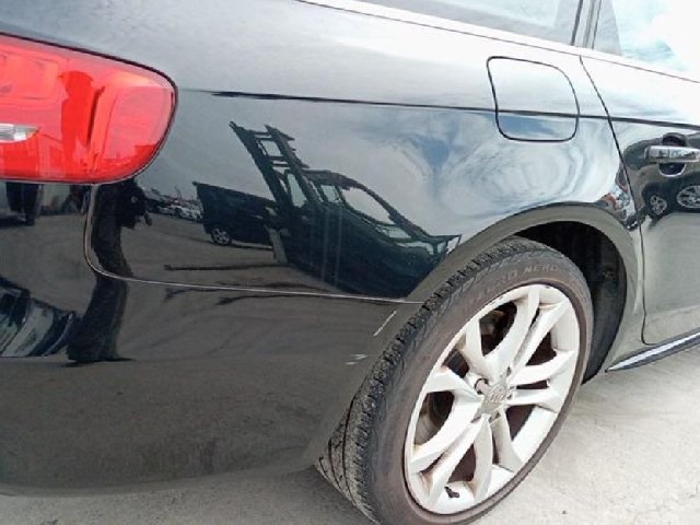 AUDI S4 AVANT 2011 Image 29