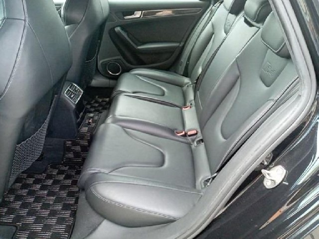 AUDI S4 AVANT 2011 Image 41