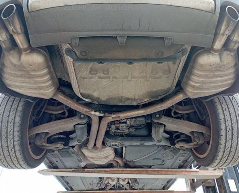 AUDI S4 AVANT 2011 Image 8