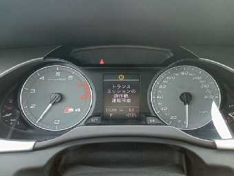 AUDI S4 AVANT 2011 Image 9