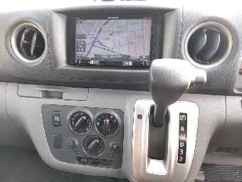 NISSAN NV350 CARAVAN 2017 Image 8